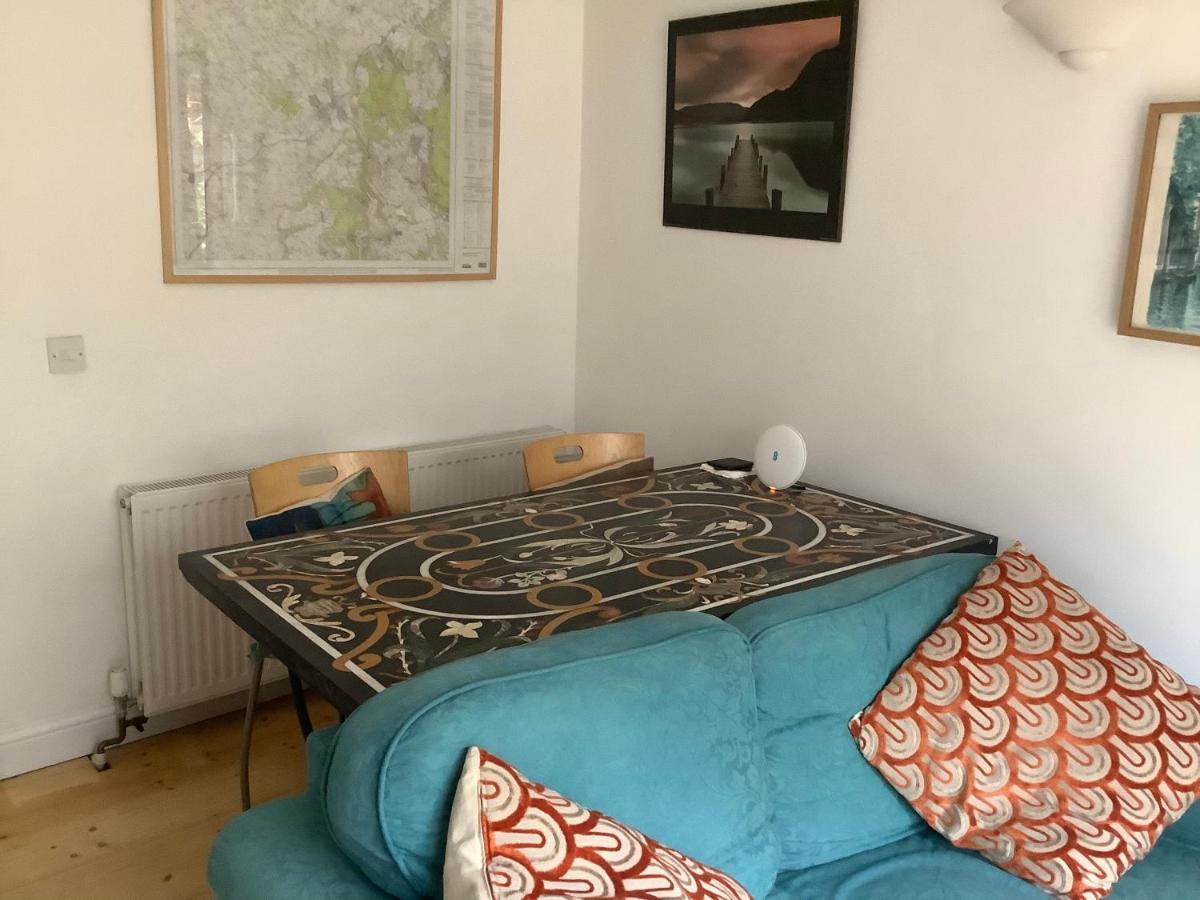 מונמות' Primrose Villa Self Catering Bnb מראה חיצוני תמונה